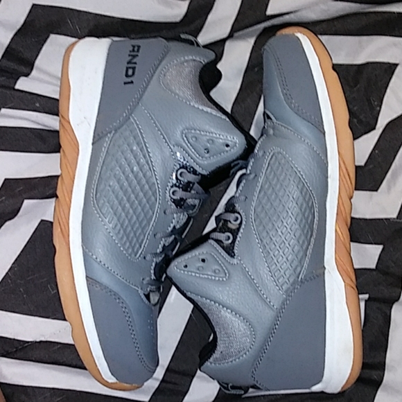 AND 1 - Picture 4 of 4